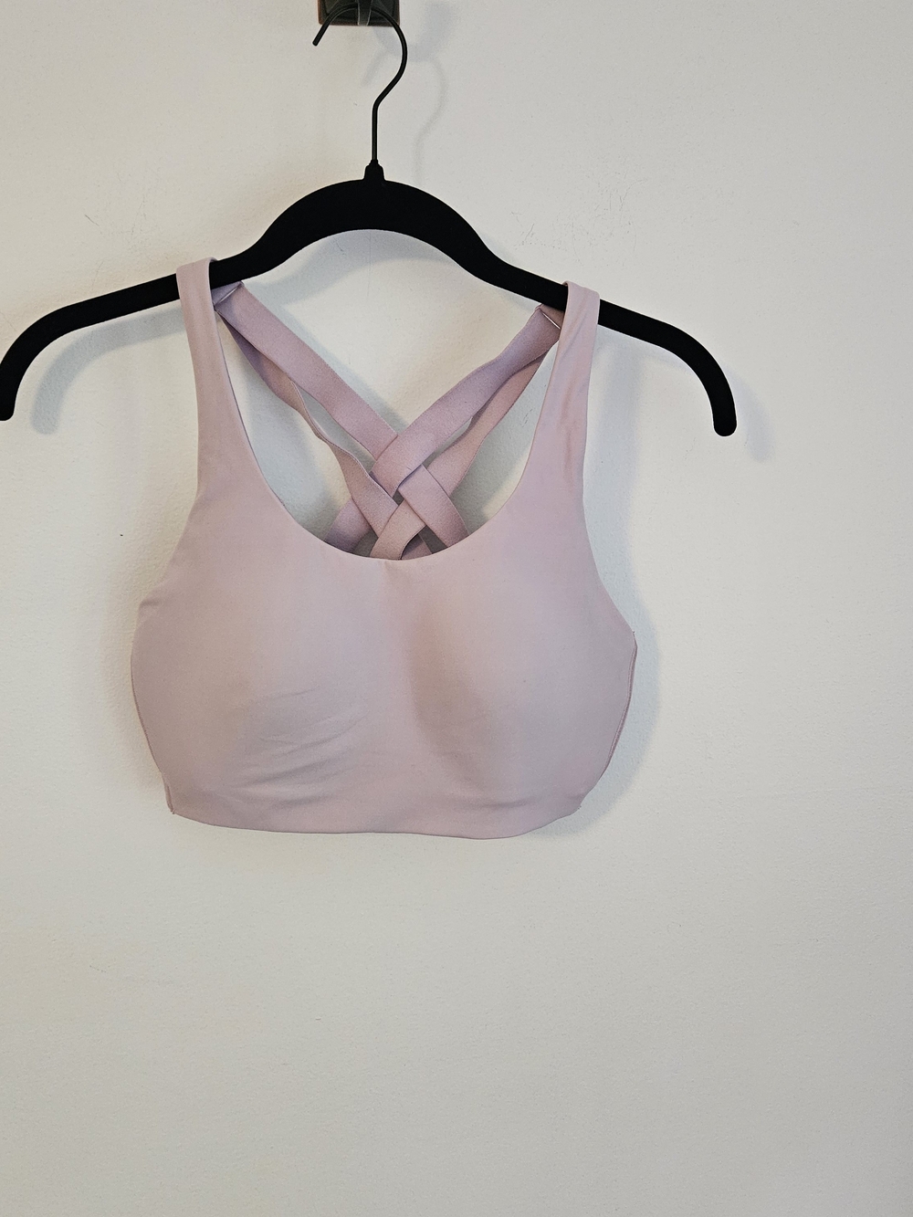 LuLulemon AirSupport Lavender Bra Running Cross-Back Strap Athletic Workout 34C